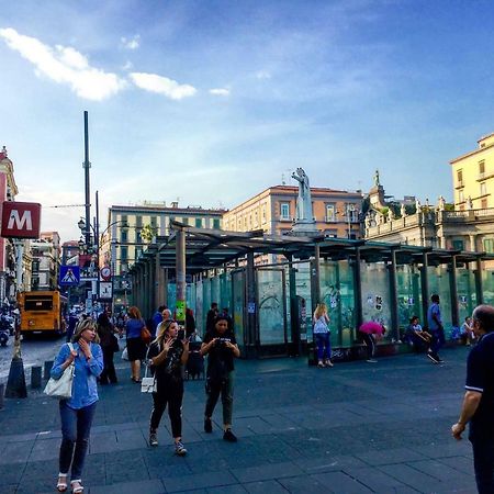 Casa G&G Pignasecca 2 Nel Cuore Di Napoli Bagian luar foto