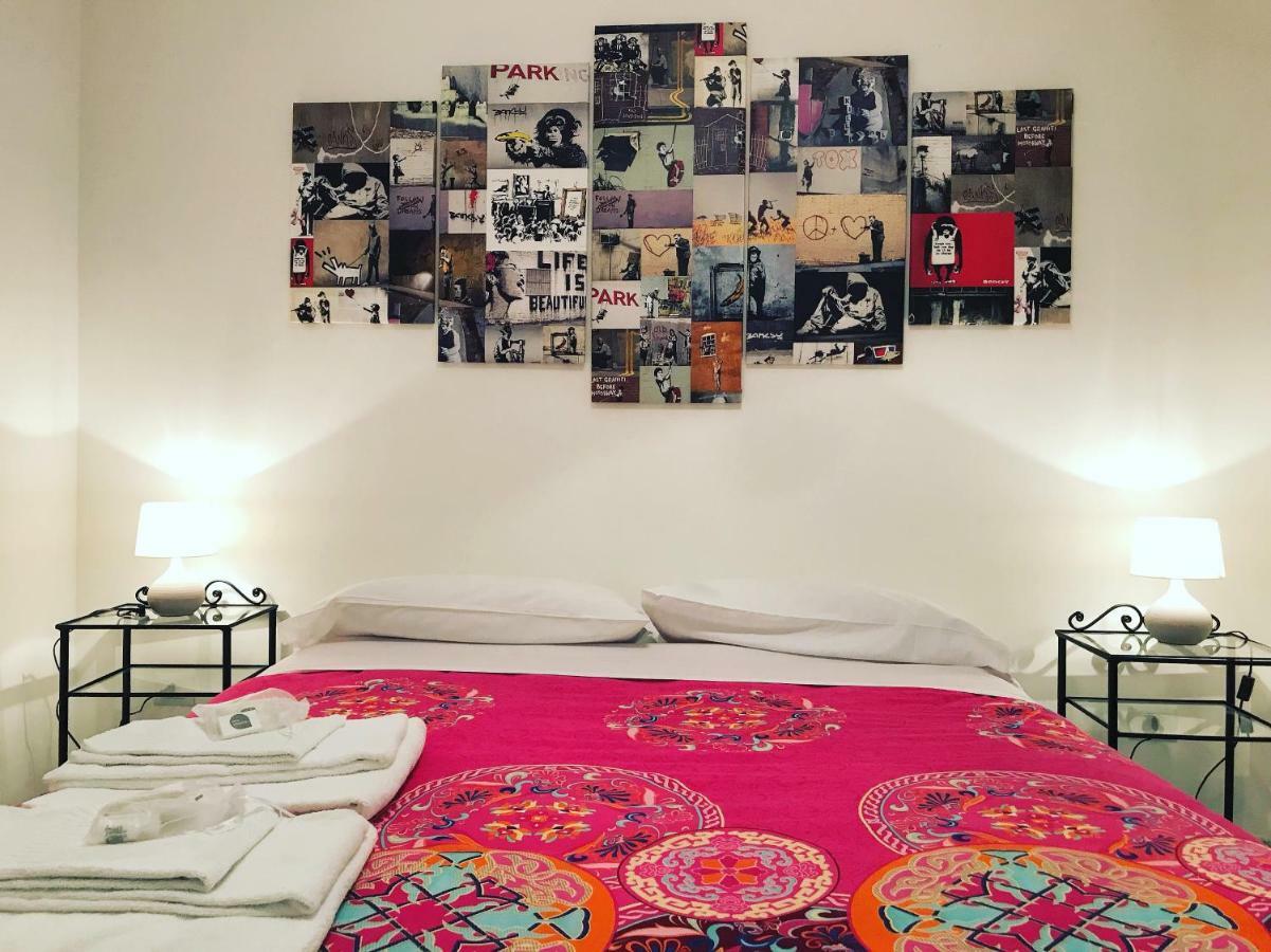 Casa G&G Pignasecca 2 Nel Cuore Di Napoli Bagian luar foto
