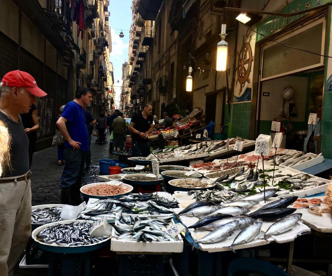 Casa G&G Pignasecca 2 Nel Cuore Di Napoli Bagian luar foto