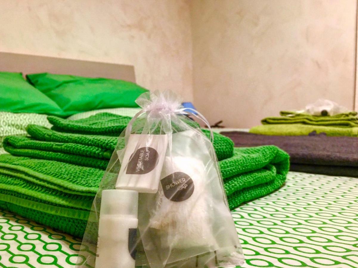 Casa G&G Pignasecca 2 Nel Cuore Di Napoli Bagian luar foto